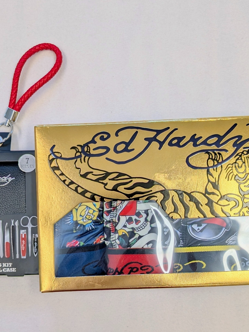 Ed Hardy Grooming Kit Travel Case + 4 Pack Performance Boxer Briefs Bundle